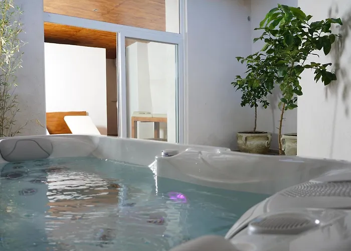 Love hotel Patio Zen